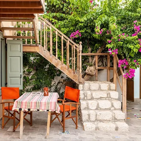 Case de vacanță Aphrodite - Bougainvillea Chalki Town
