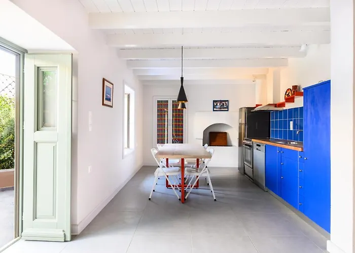 Aphrodite - Bougainvillea 펜션